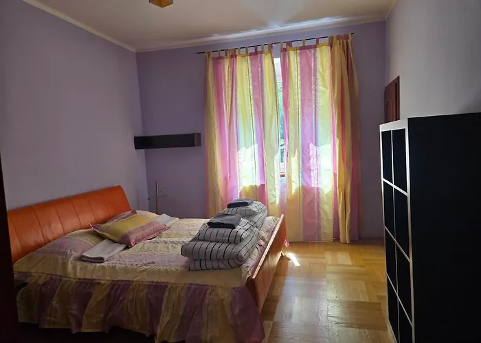 Apartament Spacious Two-room In *